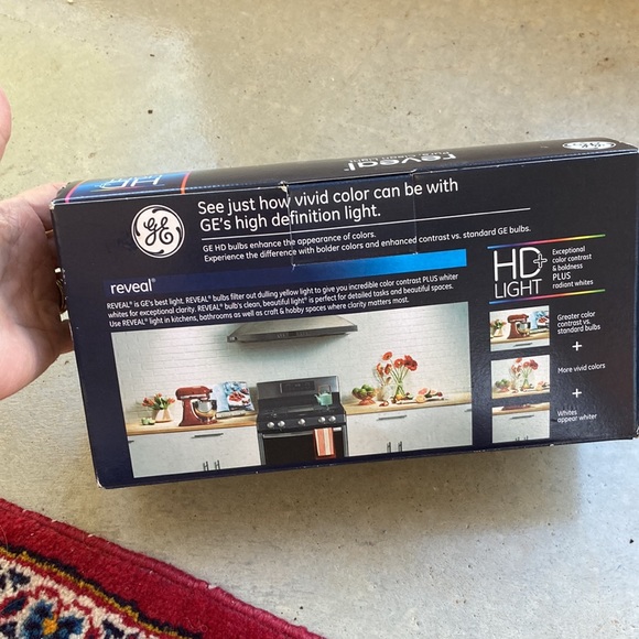 GE Reveal lightbulbs set of 3. New in box. Moved and won’t need. Vivid color - Picture 6 of 6